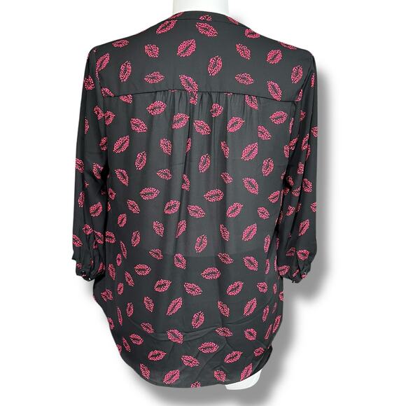Torrid Womens Blouse Top Shirt Pullover Tie Collar Lip Print Black Pink Size 1 - Picture 4 of 12
